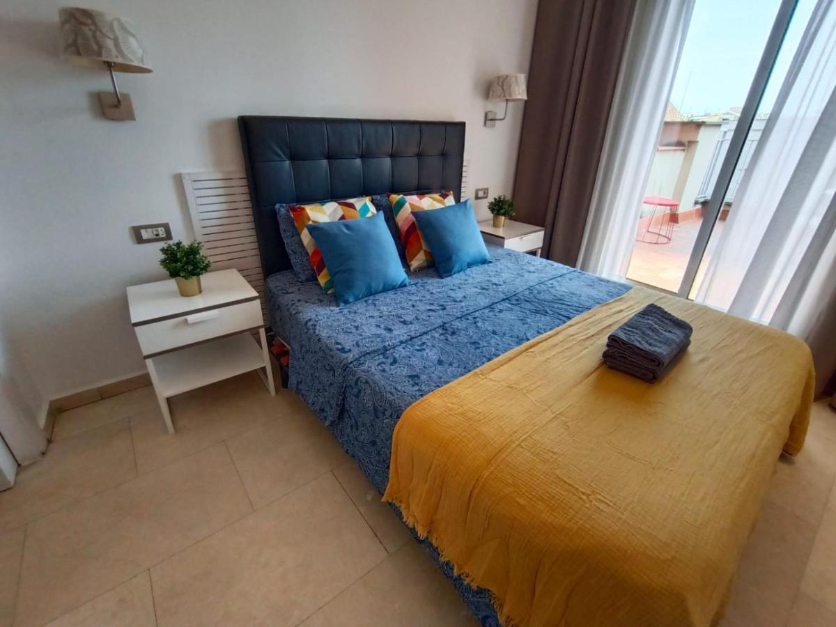 Hostel By Paseo De Colon Barcelona
